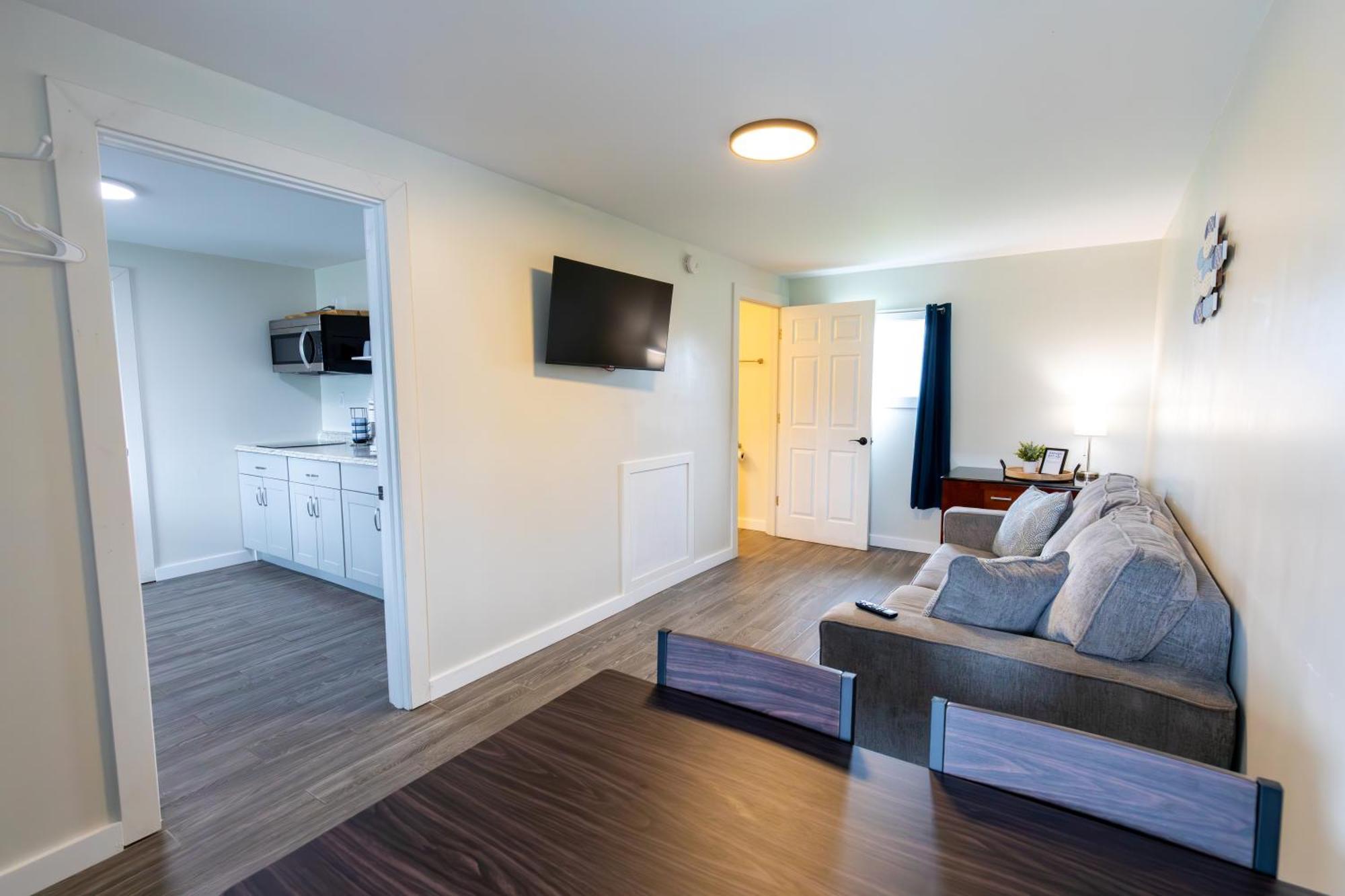 Anchor Bay Inn And Suites 桑达斯基 外观 照片